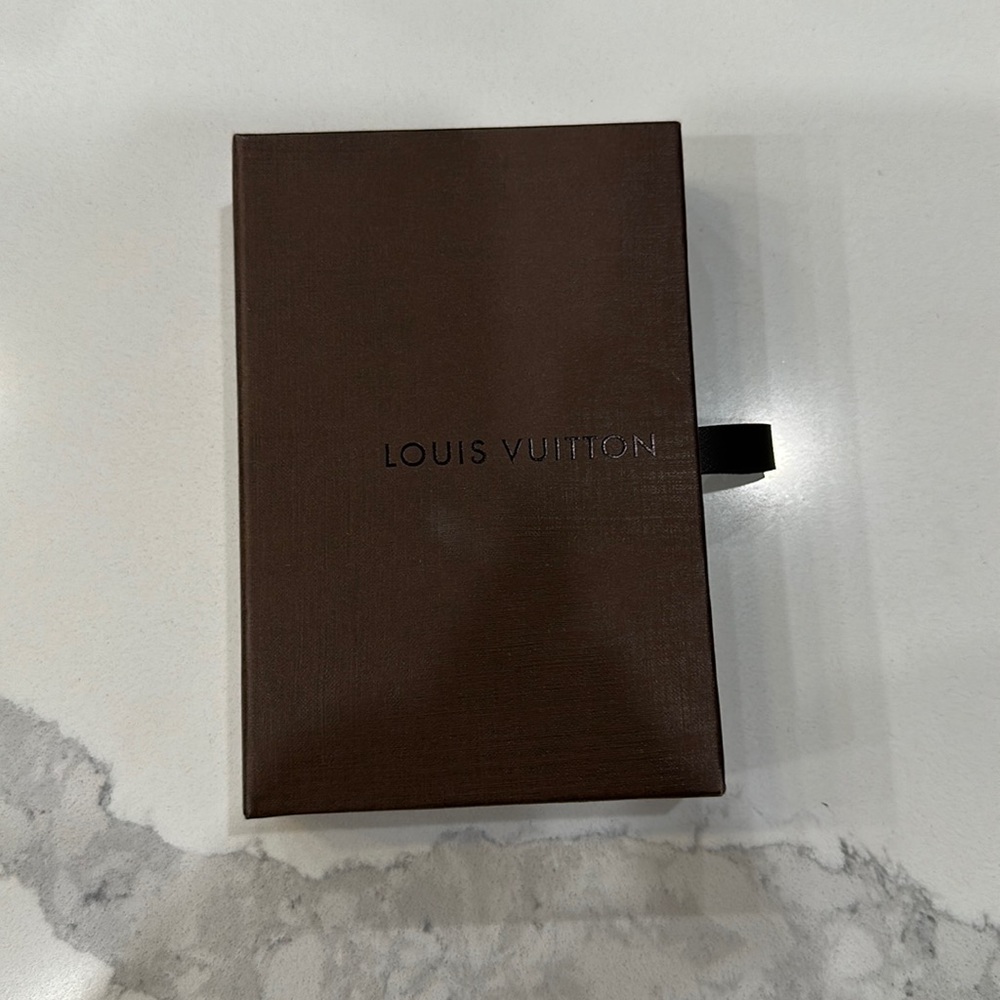 Louis Vuitton Cles Pouch Key Chain - Picture 7 of 8